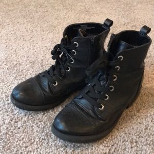 Treasure and Bond black boots with laces and zippers girls size 2